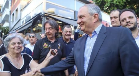 Γιατί ο Κώστας Καραμανλής εξακολουθεί να μην συζητά για τώρα την Προεδρία της Δημοκρατίας