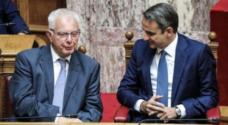 Ορκίστηκε η νέα Βουλή: Οι καινούργιοι βουλευτές, ο αρχαιότερος και ο αριθμός των γυναικών