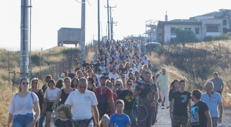 Μάτι: Πορεία μνήμης των κατοίκων – Ούτε ένας από τους περυσινούς «αρμόδιους» στις εκδηλώσεις