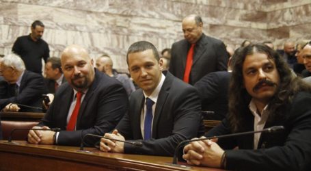 Στα όρια της «διάλυσης» η Χρυσή Αυγή – Ρεαλιστικό το σενάριο να μείνει εκτός Βουλής