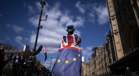 Οι συνέπειες ενός no-deal Brexit: Κυβερνητικά έγγραφα προβλέπουν… χάος σε τρόφιμα, καύσιμα, φάρμακα, μετακινήσεις