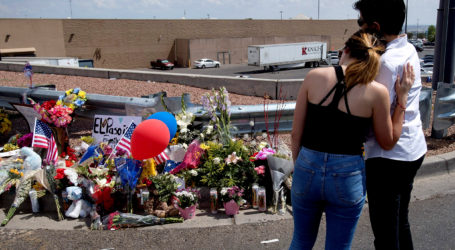 Μακελειό στο Ελ Πάσο: Μπήκε μπροστά στη γυναίκα του για να δεχθεί εκείνος τη σφαίρα