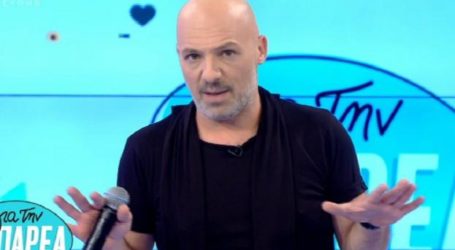 Με διπλό ρόλο ο Νίκος Μουτσινάς στον ΣΚΑΪ