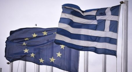 Σε φάση ανάκαμψης η ελληνική οικονομία με μείωση ληξιπρόθεσμων οφειλών και προσέλκυση επενδύσεων