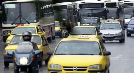 Οδήγηση και κάπνισμα: Έως 3000 ευρώ πρόστιμο και αφαίρεση διπλώματος