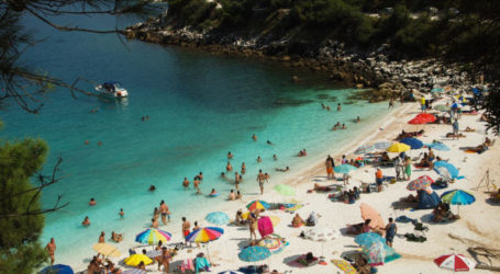 Τραγωδία με 4χρονη! Πνίγηκε σε παραλία της Θάσου! Τούμπαρε το φουσκωτό βαρκάκι και το πήρε από κάτω