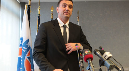 «Στοπ» στο κάπνισμα: Δημιουργείται τριψήφιος αριθμός για καταγγελίες – Τι προανήγγειλε ο Κικίλιας