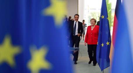 «Καρφώνει» Τσίπρα ο Μητσοτάκης: «Εμείς έχουμε ένα πλεονέκτημα – Δεν θα χρειαστεί να κάνουμε κωλοτούμπα»