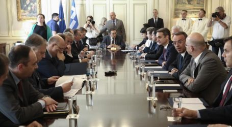 Τα καυτά μέτωπα της κυβέρνησης μετά τις διακοπές του Αυγούστου
