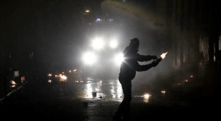 Νύχτα επεισοδίων στα Εξάρχεια: Έστησαν ενέδρα σε αστυνομικούς της ΔΙ.ΑΣ.