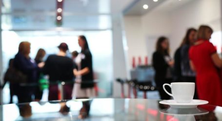 Μέσω SMS και e-mail το αίτημα για τηλεργασία από τις ευπαθείς ομάδες – Πότε επιβάλλεται πρόστιμο 5.000 ευρώ