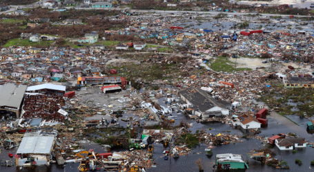 Μπαχάμες: Χιλιάδες άνθρωποι προσπαθούν να διαφύγουν από τις περιοχές που έπληξε ο κυκλώνας Ντόριαν – Εκατοντάδες αγνοούμενοι