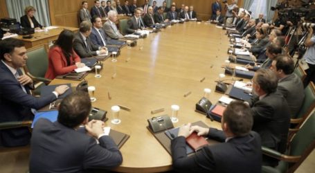 Σχέδιο άμεσης αποσυμφόρησης των νησιών ετοιμάζεται απο την κυβέρνηση