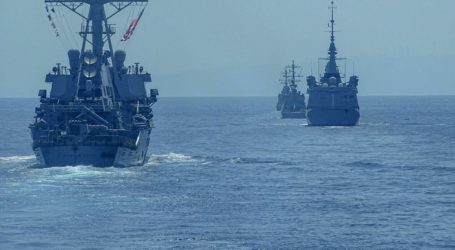 Μυρίζει μπαρούτι: Συγκέντρωση πολεμικών πλοίων Ελλάδας και Τουρκίας μεταξύ Ρόδου και Καστελλόριζου