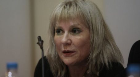 Σώτη Τριανταφύλλου: Εκτός από την 17η Νοέμβρη να καταργηθούν οι θρησκευτικές αργίες στα σχολεία