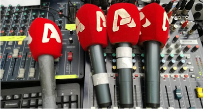 Alpha και Σκαι σε μετέωρο βήμα