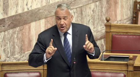 Βορίδης : «Οι παράνομοι μετανάστες δεν δικαιούνται ανθρωπιστική βοήθεια»