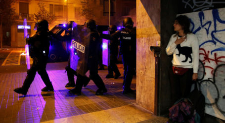 Τρίτη νύχτα άγριων επεισοδίων στη Βαρκελώνη