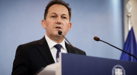 Πέτσας: Δεν καλούμε κανένα οικονομικό μετανάστη να έλθει στη χώρα