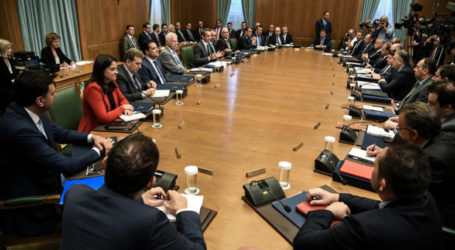 Τα πρώτα υπουργικά «τζατζαρίσματα» στο κυβερνητικό στρατόπεδο