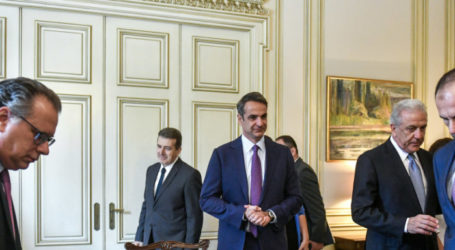 Ανησυχεί η κυβέρνηση για το μεταναστευτικό -Οργανώνεται ΚΟ στο Καβούρι, ενημερώνει ο Χρυσοχοΐδης