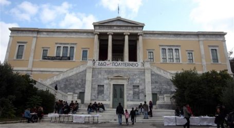 Ανησυχία στην Κουμουνδούρου για το “πού το πάει η κυβέρνηση” ενόψει Πολυτεχνείου