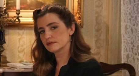 Άγριες Μέλισσες: “Μετά τα Χριστούγεννα η σειρά είναι πολύ πιο σκληρή” λέει η σεναριογράφος