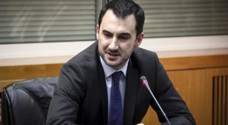 Χαρίτσης: Σιωπηλός ο πρωθυπουργός στις ρατσιστικές δηλώσεις στελεχών του