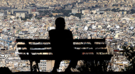 Θα πτωχεύουν πλέον και τα νοικοκυριά – Τι ετοιμάζει η κυβέρνηση για την προστασία της α’ κατοικίας