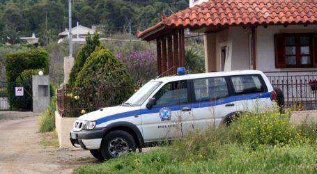 Έγκλημα στους Αγ. Θεοδώρους: Στη Δυτική Αττική “κλειδώνουν” οι έρευνες