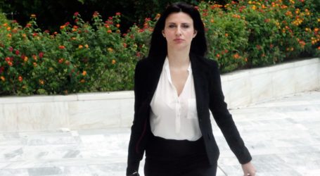 Σάλος για την Κασιμάτη: Να ανακαλέσει της ζήτησε ο Τασούλας – ΝΔ: Να την αποπέμψει ο Τσίπρας από την κοινοβουλευτική του ομάδα