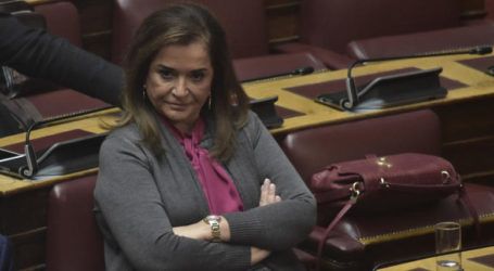 Μπακογιάννη: Αν γίνει πόλεμος θα είμαστε μόνοι μας- Να πάμε στην Χάγη