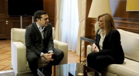 Voucher: Πυρά απο Γεννηματά και Τσίπρα: “Μόνος δρόμος για τον Βρούτση, η παραίτηση”