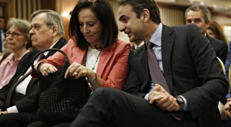 Η προεδρική “short list” του Μαξίμου- Ψηλά στις πιθανές επιλογές του πρωθυπουργού η Άννα Διαμαντοπούλου