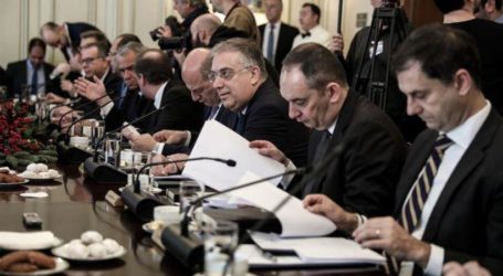 Νέα Δημοκρατία: Σε «επιστράτευση» οι υπουργοί για το προσφυγικό