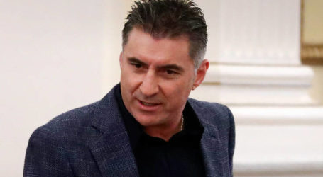 Πιέσεις από το Μαξίμου στον Θοδωρή Ζαγοράκη να παραιτηθεί από ευρωβουλευτής