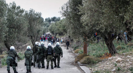 Προσφυγικό: Η κυβέρνηση «καρφώνει» τις ΜΚΟ, ενώ στη Μόρια μυρίζει μπαρούτι