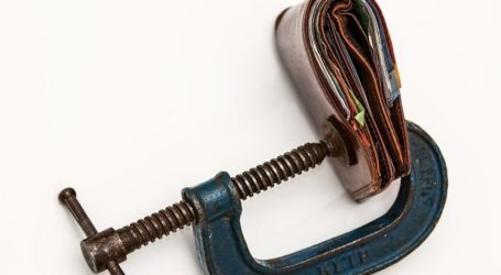 Κόκκινα δάνεια: «Αυστηρός» ο νέος πτωχευτικός κώδικας – Ποιοι οφειλέτες είναι κερδισμένοι