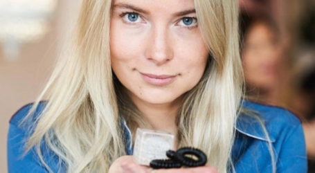 Μια 18χρονη είχε την τρελή ιδέα για το λαστιχάκι σπιράλ και τώρα βγάζει εκατομμύρια