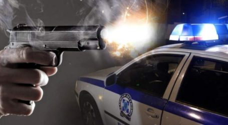 Σε διαθεσιμότητα ο αστυφύλακα που πυροβόλησε αυτοκίνητο μετά από τροχαίο