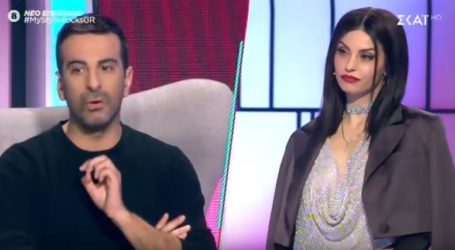 Αλεξανδράκη σε Κουδουνάρη για το «δευτεροκλασάτη» & την περούκα: Περαστικά