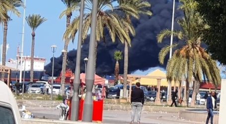 Λιβύη: Οι δυνάμεις του Χαφτάρ βομβάρδισαν «τουρκικό πλοίο με όπλα» στην Τρίπολη