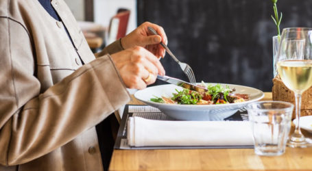 10 tips για να μην βάλεις ούτε μια θερμίδα στη νηστεία