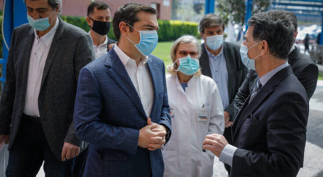 Επίσκεψη Τσίπρα στο Αττικό: Ήρθα για να ενημερωθώ και να ευχαριστήσω το προσωπικό