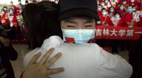 Δάκρυα χαράς στην Κίνα για το τέλος της καραντίνας στη Γουχάν