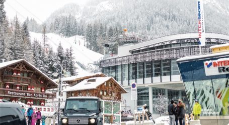 Κορωνοϊός: Η «Ίμπιζα των Άλπεων», Ισγκλ, εστία της πανδημίας στην Ευρώπη