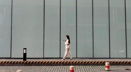 Covid-19 – Πανελλαδική δημοσκόπηση: Πώς βιώνουν οι Έλληνες την πανδημία