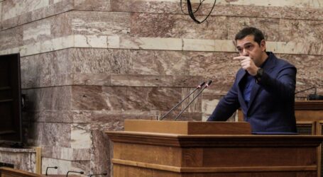 ΣΥΡΙΖΑ: Η «καταιγίδα» στην οικονομία φέρνει πιο κοντά τις κάλπες