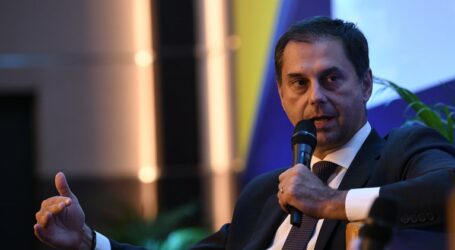 Θεοχάρης στη FAZ: Μόνο με αρνητικό τεστ κορονοϊού θα έρχονται τουρίστες στην Ελλάδα
