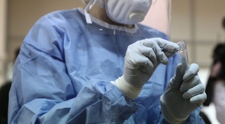 Τι αποκαλύπτουν οι νεκροψίες για τον κορωνοϊό – Οι άνθρωποι πέθαναν «από» ή «με» τον ιό;